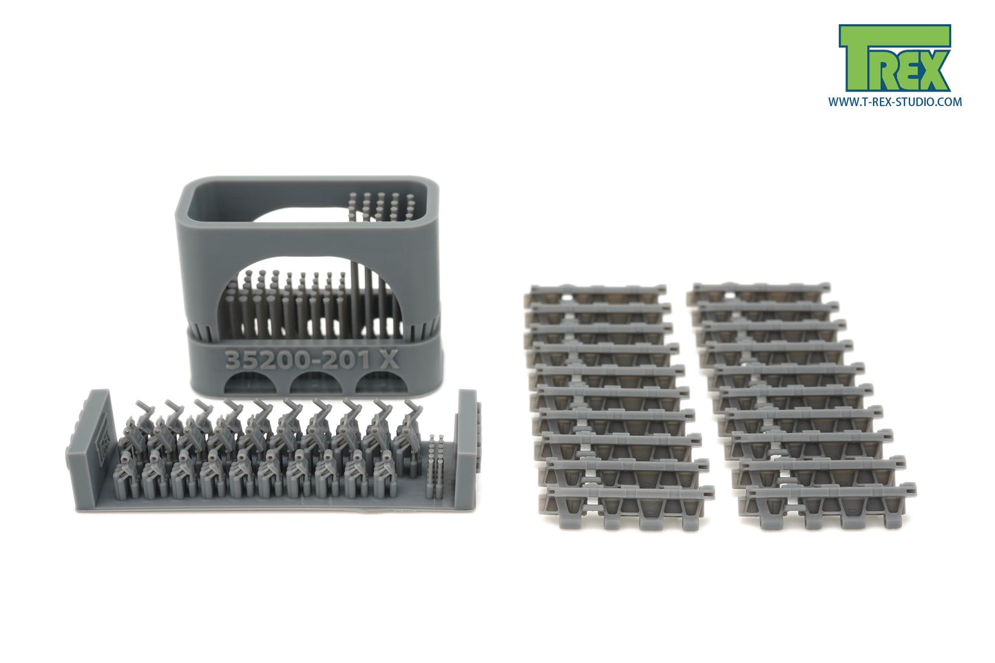 1/35 Spare Track Holder Set w/Smooth Tread Track Links for Tiger I Early/Mid Production
