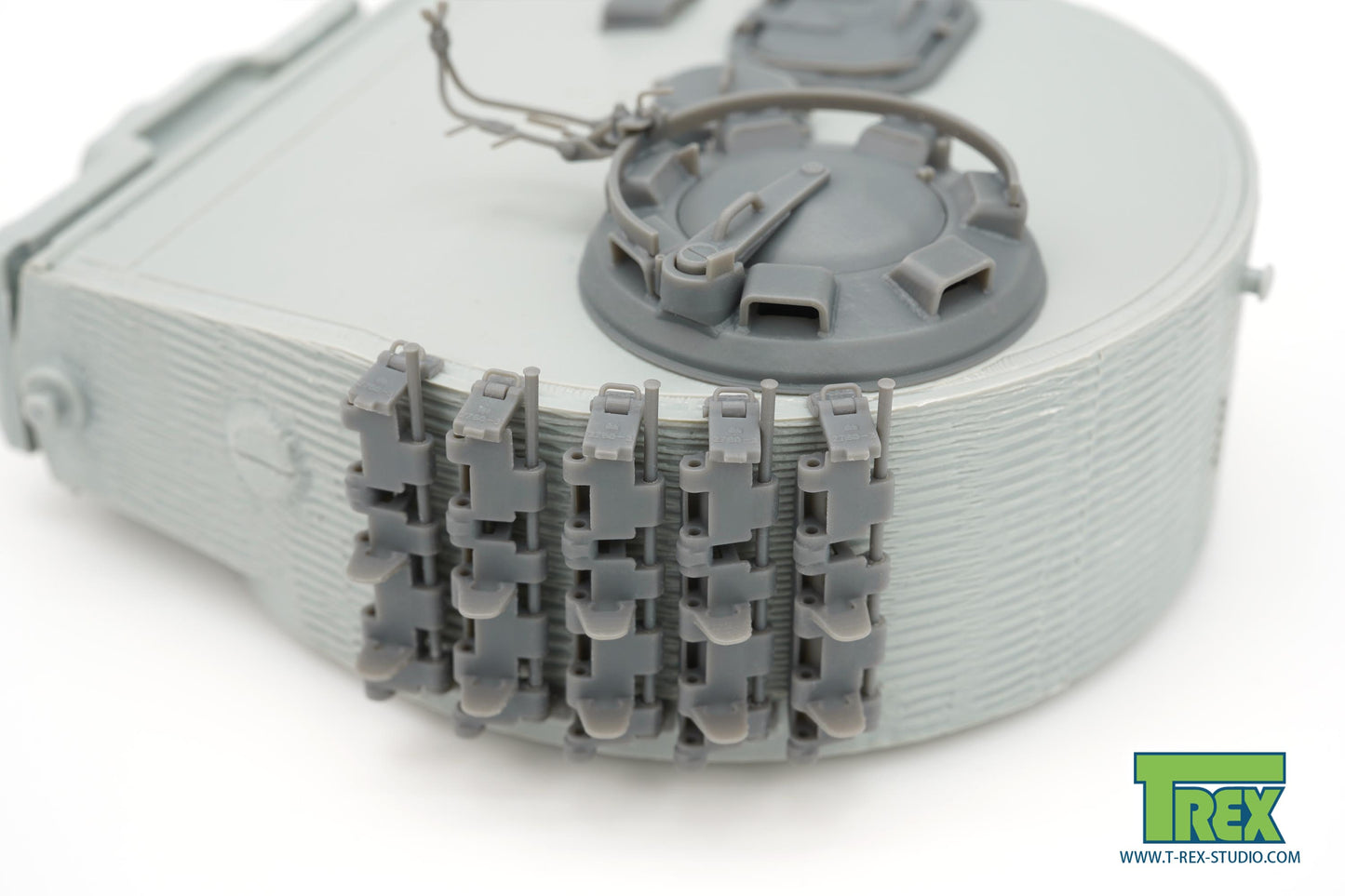 1/35 Spare Track Holder Set w/Cleated Track Links for Tiger I Mid Production